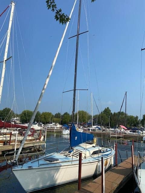 1984 Mirage Yachts Kirby 30